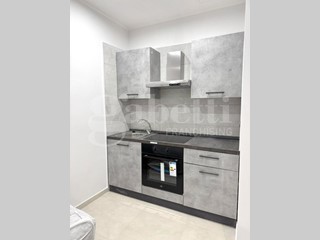 Bilocale in Affitto a Napoli, 800&euro;, 70 m², arredato