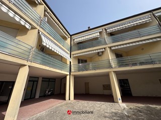 Appartamento in Vendita a Rimini, 240'000&euro;, 113 m², arredato, con Box