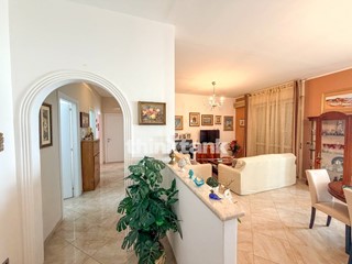 Quadrilocale in Vendita a Siracusa, 130'000&euro;, 115 m²