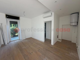 Monolocale in Vendita a Castellanza, 85'000&euro;, 31 m²
