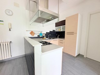 Trilocale in Vendita a Massa, zona Ricortola, 225'000&euro;, 65 m², arredato