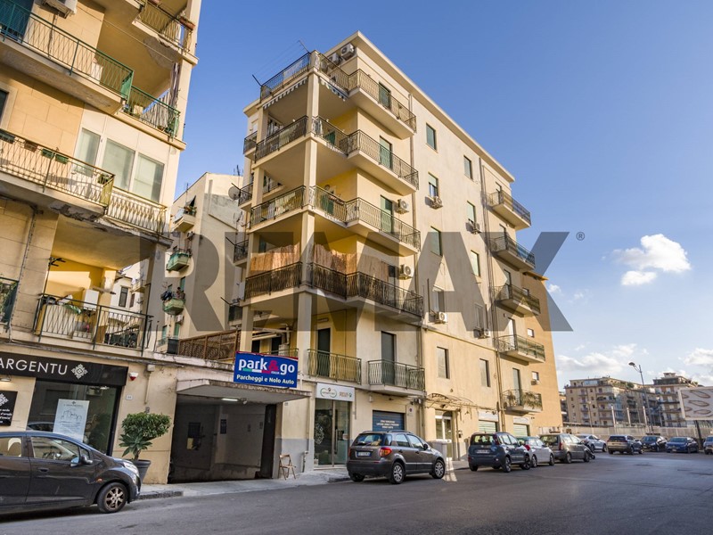 Trilocale in Vendita a Palermo, 235'000&euro;, 100 m²