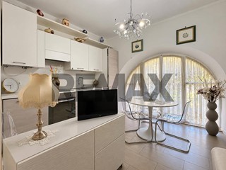 Bilocale in Vendita a Ancona, 120'000&euro;, 45 m²