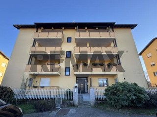 Trilocale in Vendita a Borgomanero, 57'000&euro;, 86 m²