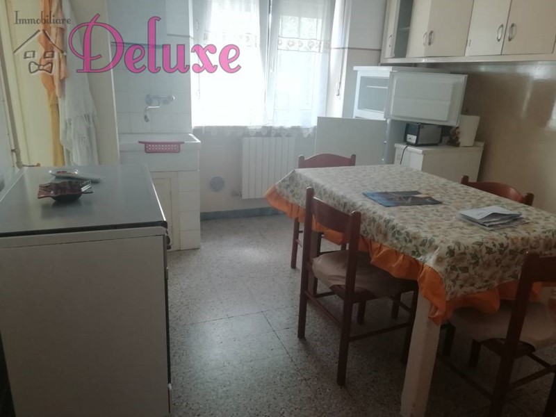 Appartamento in Affitto a Macerata, 200&euro;, 146 m²