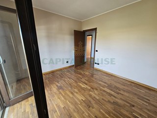 Appartamento in Vendita a Vitulazio, 105'000&euro;, 100 m²