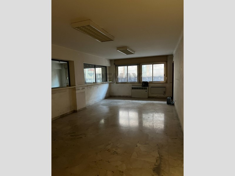 Quadrilocale in Vendita a Paternò, 95'000&euro;, 160 m²