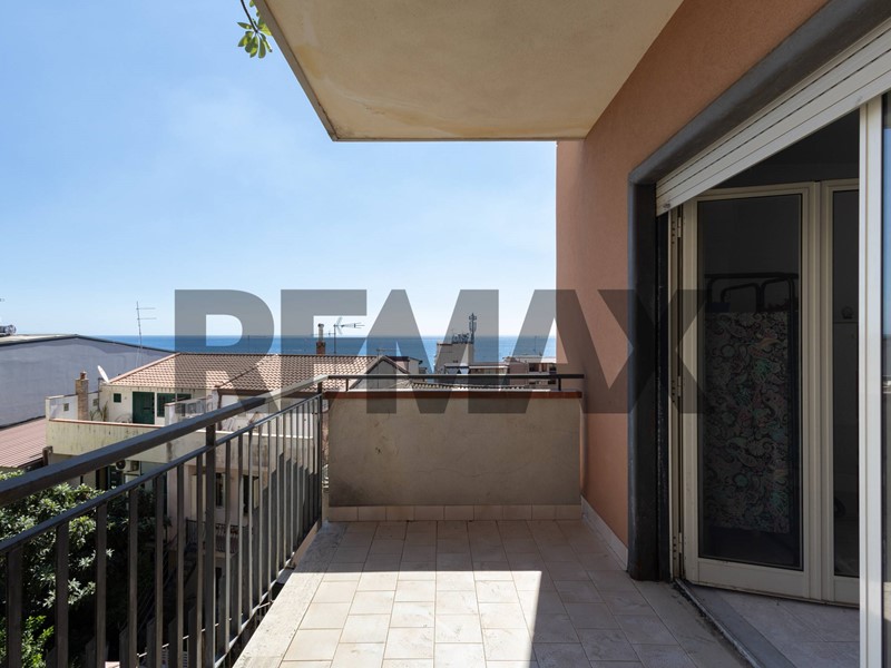 Bilocale in Vendita a Giardini Naxos, 110'000&euro;, 60 m²