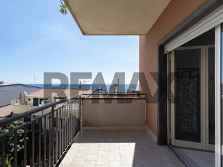 Bilocale in Vendita a Giardini Naxos, 110'000&euro;, 60 m²