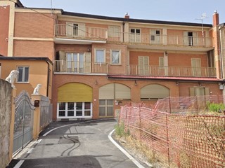 Appartamento in Vendita a Scampitella, 60'000&euro;, 204 m²