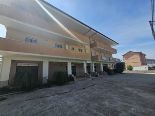 Monolocale in Vendita a Vitulazio, 15'000&euro;, 85 m²