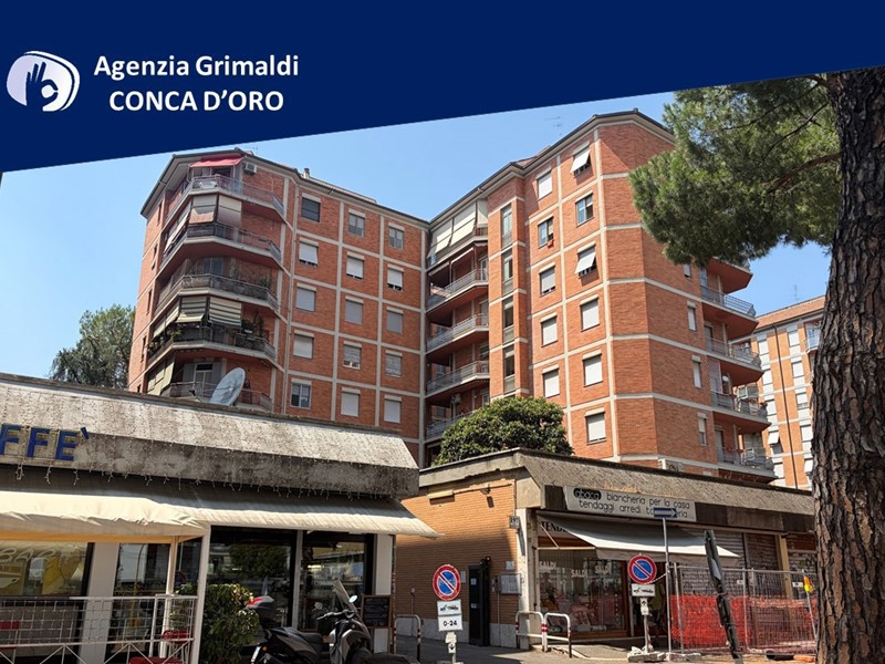 Trilocale in Vendita a Roma, 320'000&euro;, 92 m²