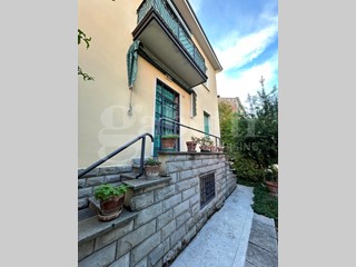 Bilocale in Vendita a Bologna, 209'000&euro;, 74 m², arredato