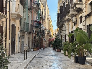 Monolocale in Affitto a Bari, 500&euro;, 25 m², arredato