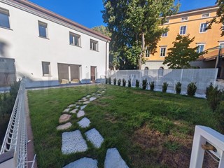Appartamento in Vendita a Trieste, 210'000&euro;, 55 m²