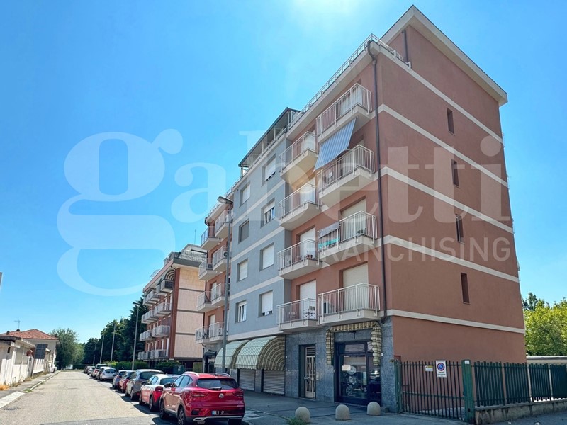 Bilocale in Vendita a Grugliasco, 125'000&euro;, 61 m²