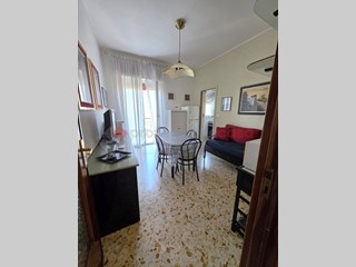 Quadrilocale in Vendita a Modugno, 148'000&euro;, 132 m²