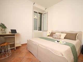 Trilocale in Affitto a Como, 1'000&euro;, 80 m², arredato