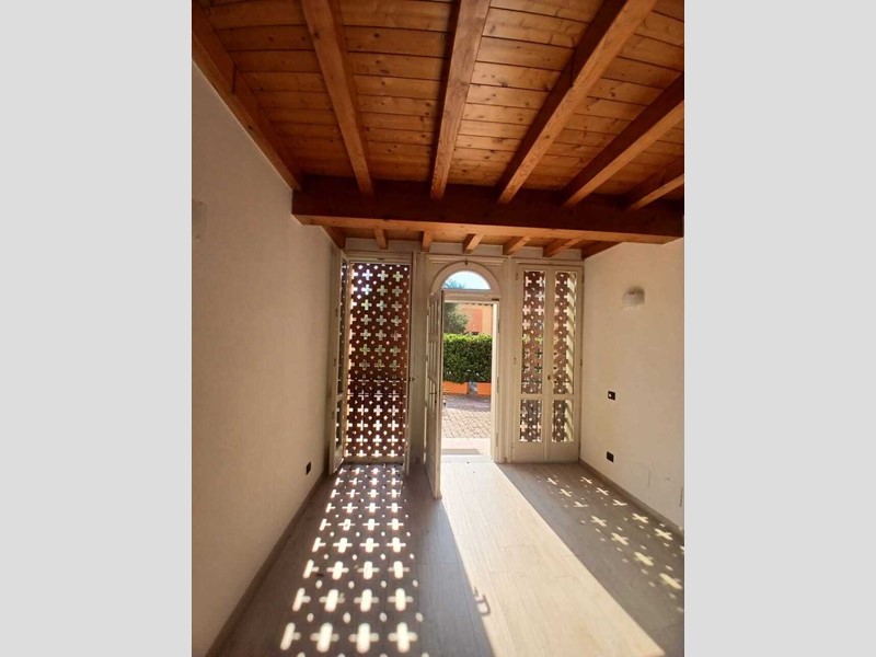 Appartamento in Affitto a Modena, 1'700&euro;, 133 m²