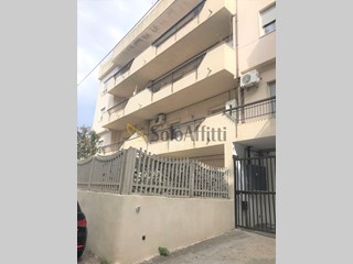 Trilocale in Affitto a Reggio Calabria, zona Pellaro, 375&euro;, 90 m², arredato