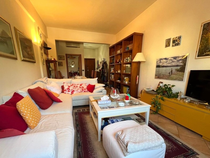 Quadrilocale in Vendita a Firenze, 295'000&euro;, 107 m²
