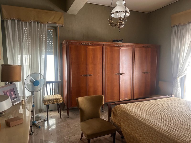 Quadrilocale in Affitto a Palermo, zona LIBERTA, 1'000&euro;, 140 m²