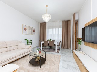 Appartamento in Vendita a Pontedera, 220'000&euro;, 116 m², con Box