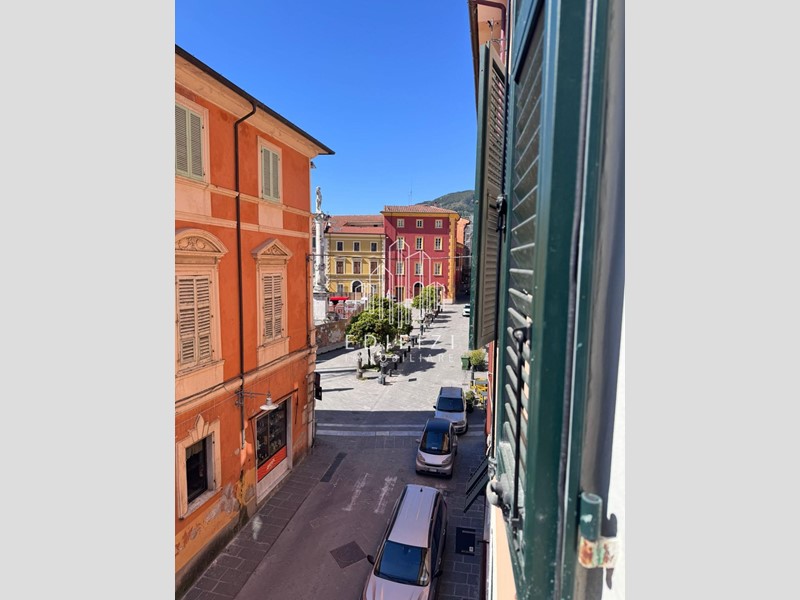 Quadrilocale in Vendita a Massa, 163'000&euro;, 87 m²