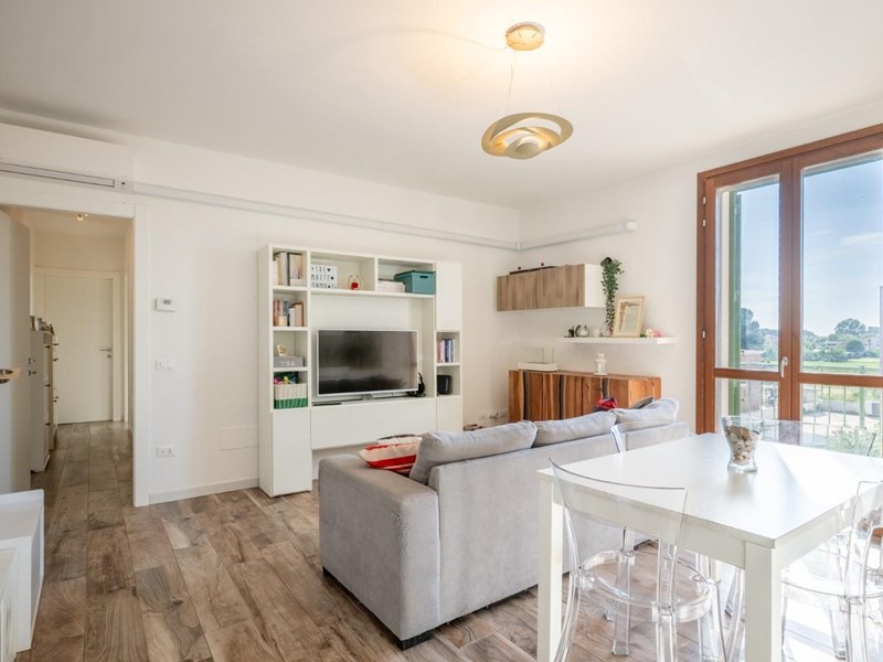 Trilocale in Vendita a Cascina, zona San Lorenzo a Pagnatico, 205'000&euro;, 71 m²