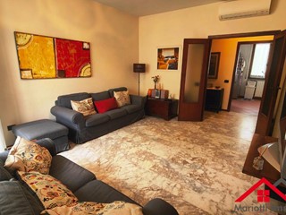 Appartamento in Vendita a Pisa, 310'000&euro;, 120 m², con Box