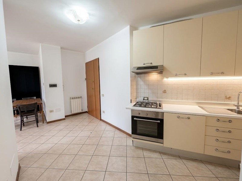 Trilocale in Vendita a Empoli, 225'000&euro;, 65 m², arredato, con Box