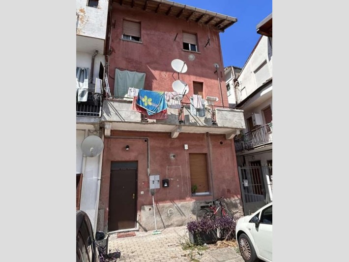 Quadrilocale in Vendita a Solaro, 43'200&euro;, 63 m²