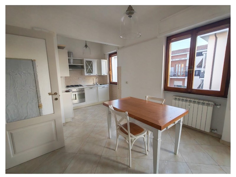 Quadrilocale in Vendita a Carrara, zona Avenza, 195'000&euro;, 110 m², arredato