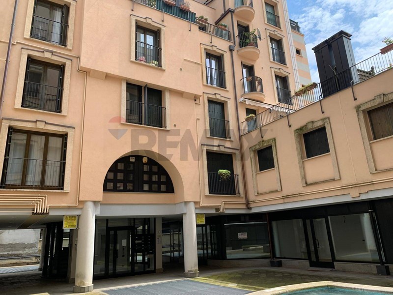 Trilocale in Affitto a Varese, 950&euro;, 104 m²