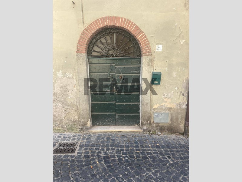 Bilocale in Vendita a Velletri, 25'000&euro;, 40 m²