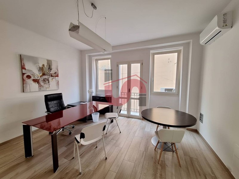 Quadrilocale in Vendita a Benevento, 155'000&euro;, 111 m²