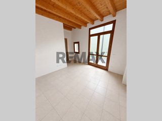 Bilocale in Vendita a Piadena Drizzona, 139'000&euro;, 100 m²