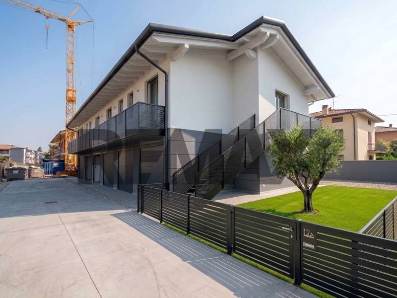 Trilocale in Vendita a Ponte San Pietro, 322'000&euro;, 115 m²