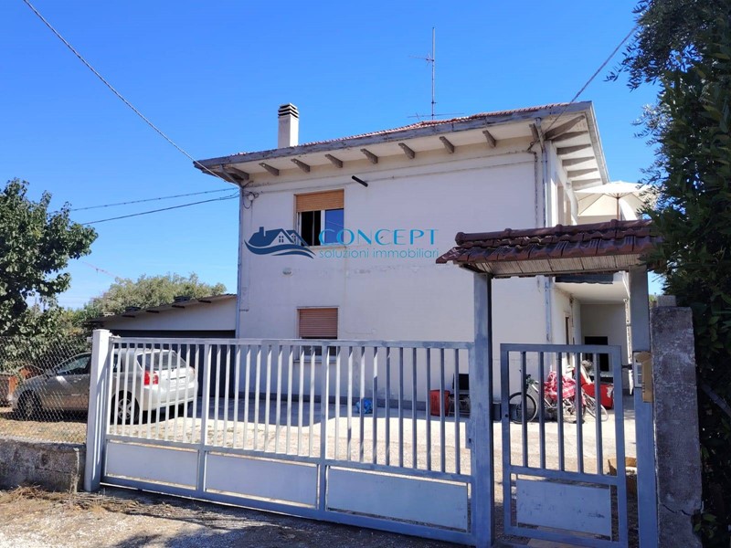 Quadrilocale in Vendita a Alba Adriatica, 115'000&euro;, 120 m²