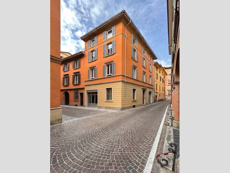 Trilocale in Vendita a Bologna, 335'000&euro;, 66 m²