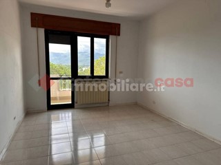 Bilocale in Vendita a Avezzano, 65'000&euro;, 70 m²