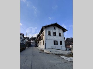 Trilocale in Affitto a Biella, 480&euro;, 110 m², arredato