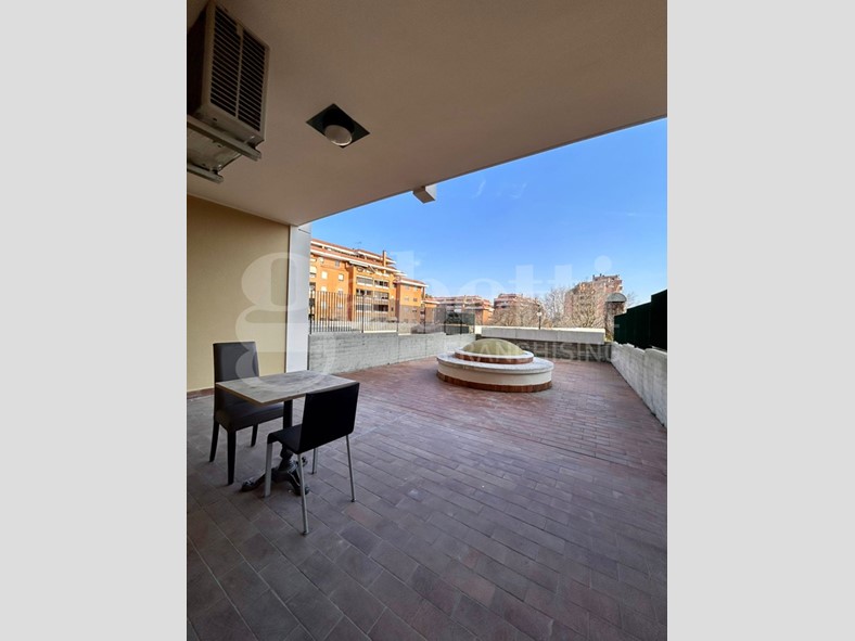 Bilocale in Affitto a Milano, 1'150&euro;, 56 m², arredato