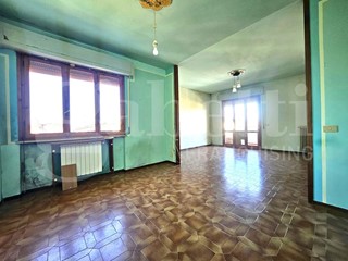 Quadrilocale in Vendita a San Miniato, 155'000&euro;, 118 m², con Box