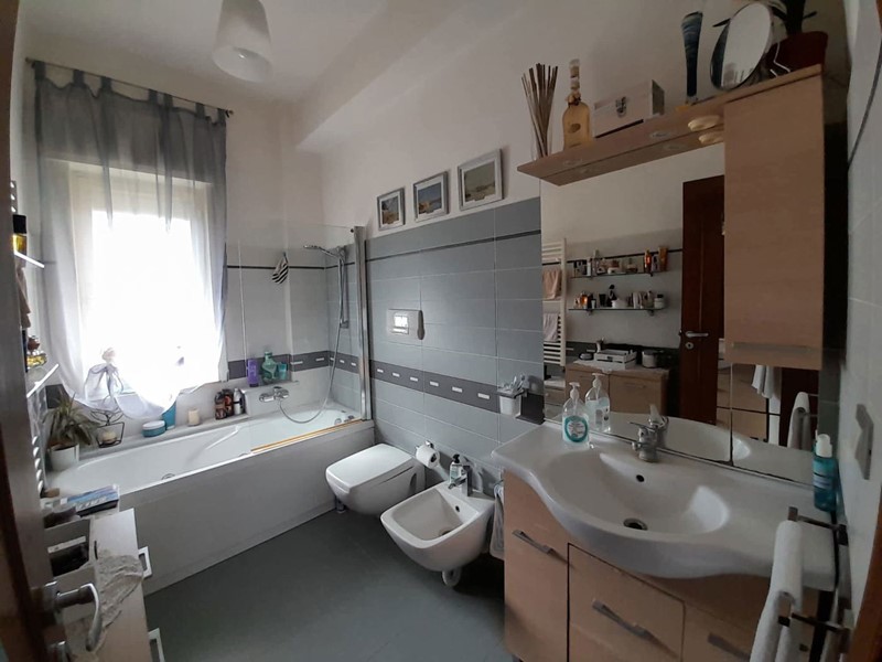 Appartamento in Vendita a Messina, 115'000&euro;, 134 m²
