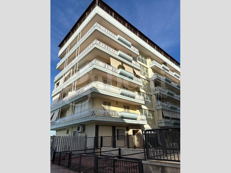 Quadrilocale in Vendita a Barletta, 255'000&euro;, 145 m²