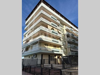 Quadrilocale in Vendita a Barletta, 255'000&euro;, 145 m²