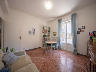 Appartamento in Vendita a Roma, 210'000&euro;, 67 m²