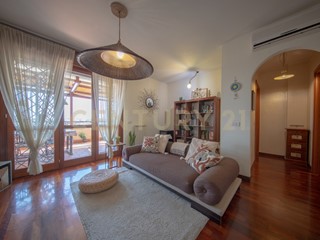 Trilocale in Vendita a Roma, 375'000&euro;, 60 m², con Box