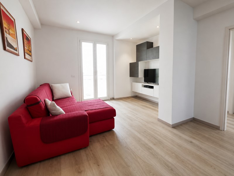 Appartamento in Vendita a Rovigo, zona CENTRO-QUARTIERI, 70'000&euro;, 98 m²